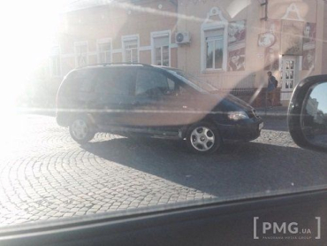 ДТП произошло на перекрестке улиц Ярослава Мудрого и 26 Октября