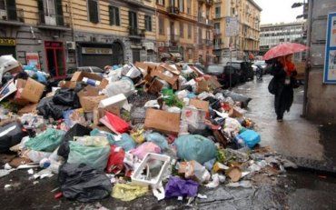 У Львіській ОДА пообіцяли вивести сміття з обласного центру протягом тижня