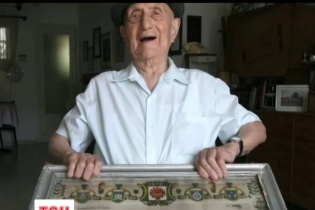 112-річний чоловік на ім'я Ісраель Крістал нині живе у місті Хайфа, що у Ізраїлі