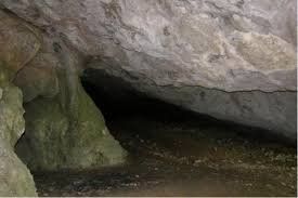 Печера "Петрос"