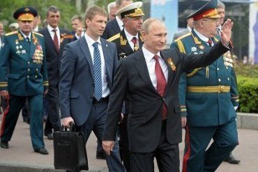Путин традиционно посещает Украину в августе