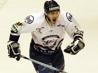 Чемпион Словакии по хоккею Ладислав Скурко
