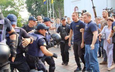 Сутички в Одесі: десятки жертв та кримінальна справа