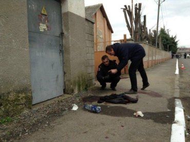 В Мукачево возле школы произошла перестрелка в которой ранили наркоторговца