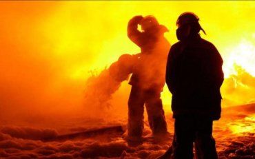 Смертельна пожежа в Запоріжжі: полетіли перші голови