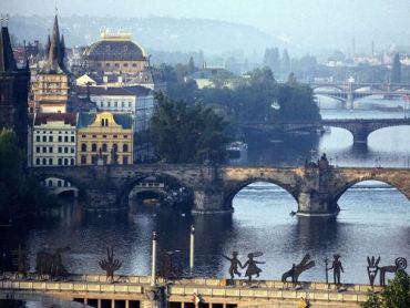 Столица Чехии - Прага седьмой по популярности город в Европе