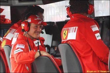 Шумахер имеет статус советника, помогает команде Ferrari