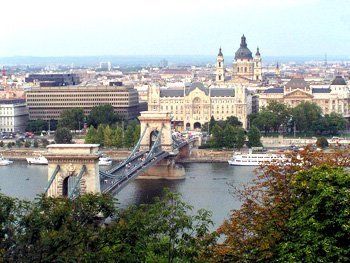 В Венгрии тяжело найти работу иностранцам, а без знания венгерского еще тяжелее