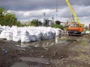 Береговский район освобождается от химического мусора
