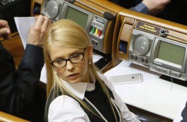 Депутатам предлагали до миллиона долларов за голоса против отставки Яценюка