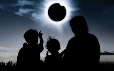 Як земляни зустріли сонячне затемнення