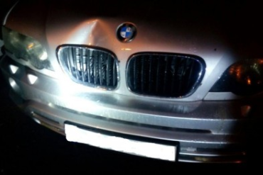 Автомобиль марки BMW сбил пешехода и скрылся с места происшествия