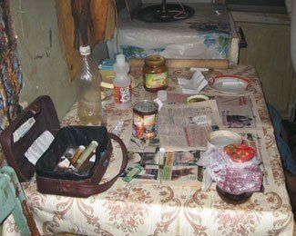 В Ужгороде на улице Джамбула милиция накрыла наркопритон