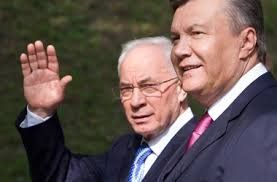 Янукович и Азаров получили российское гражданство и сейчас находятся под защитой